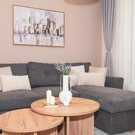 1-bed In The Heart Of The Free Parking Apartment Burgas